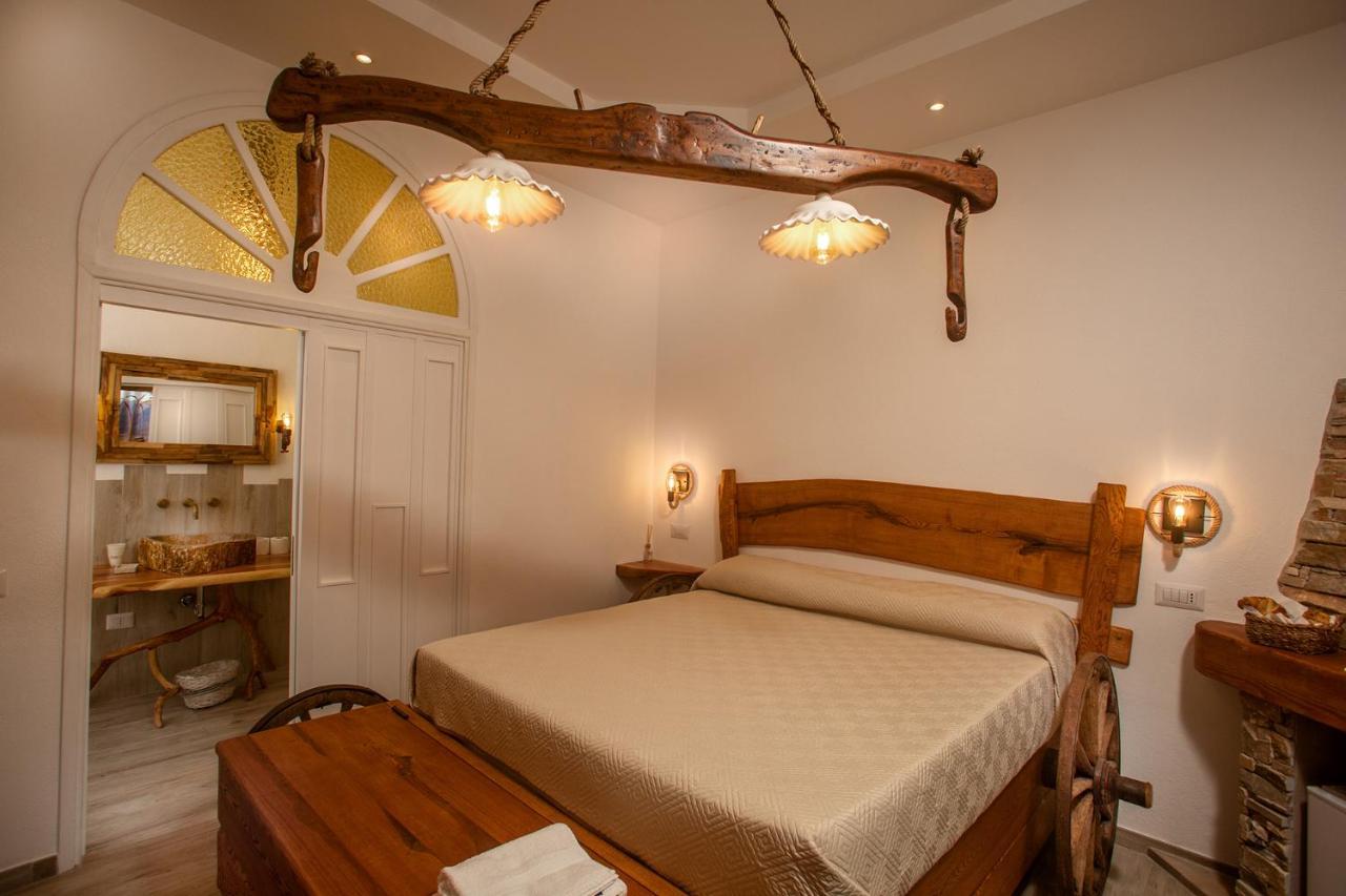 Vincent House Hotel Santa Teresa Gallura Eksteriør billede